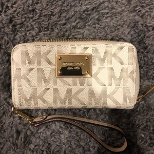 Jet Set Large Coin Multifunction Phone Case